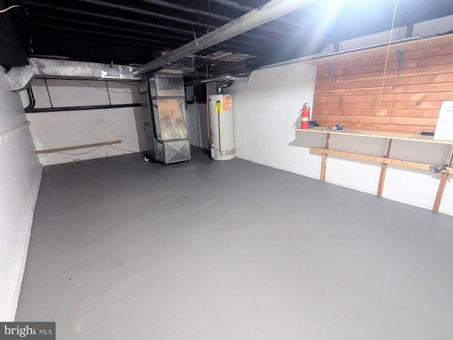18 PARKER RD, Plainsboro, NJ 08536