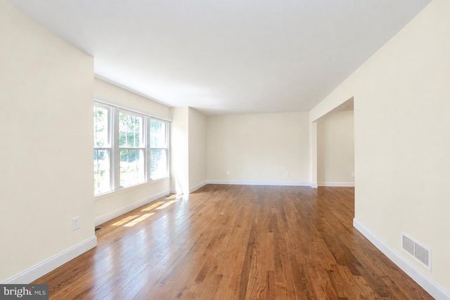 18 PARKER RD, Plainsboro, NJ 08536
