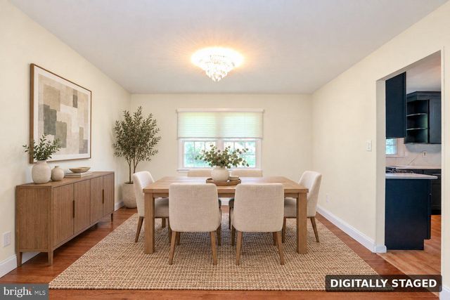 18 PARKER RD, Plainsboro, NJ 08536