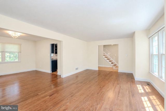 18 PARKER RD, Plainsboro, NJ 08536