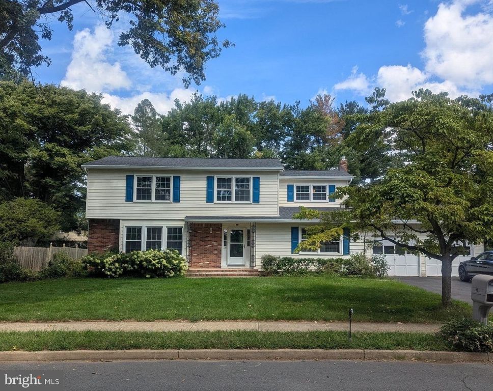 18 PARKER RD, PLAINSBORO, NJ 08536 — exterior
