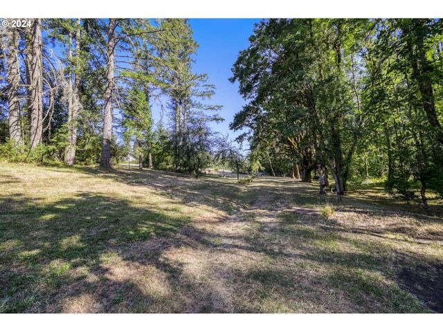 Ridgetop Dr 15, Eugene, OR 97405