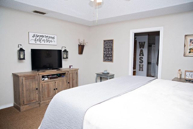 2917 Dove Lane, Denver City, TX 79323