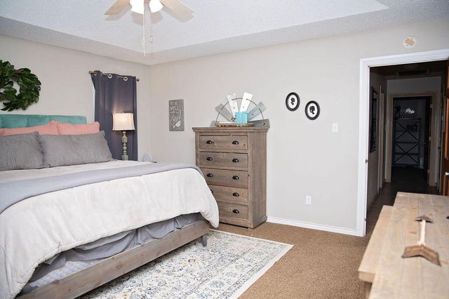 2917 Dove Lane, Denver City, TX 79323