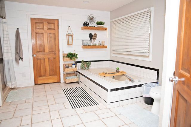 2917 Dove Lane, Denver City, TX 79323