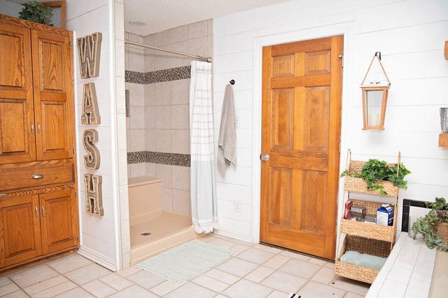 2917 Dove Lane, Denver City, TX 79323