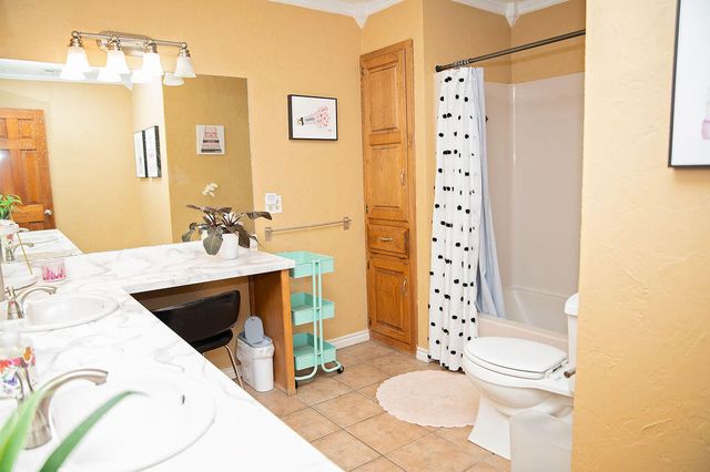 2917 Dove Lane, Denver City, TX 79323