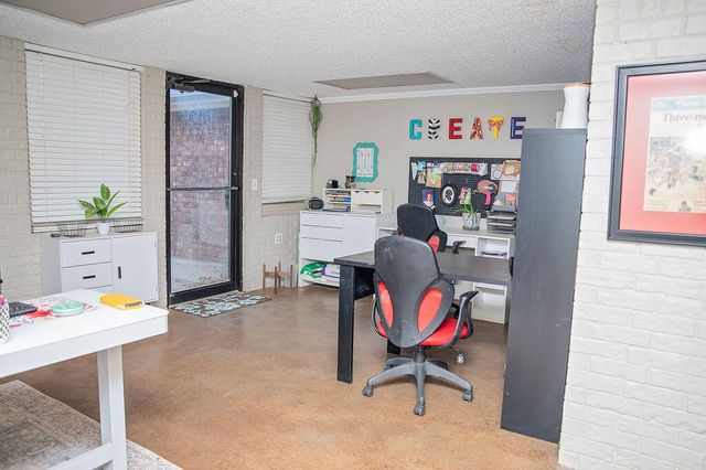 2917 Dove Lane, Denver City, TX 79323