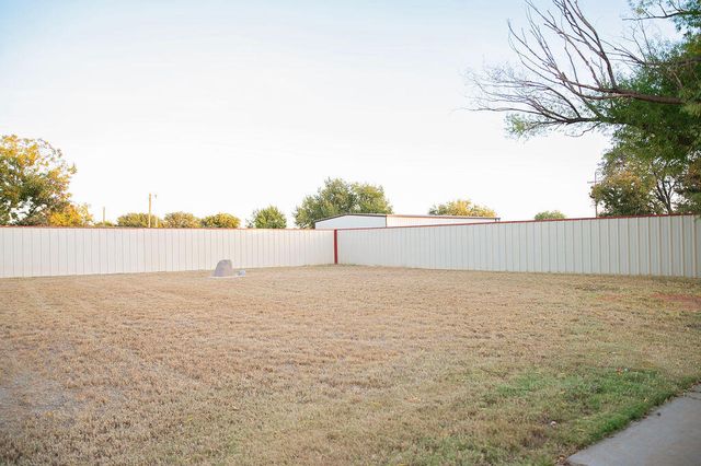 2917 Dove Lane, Denver City, TX 79323