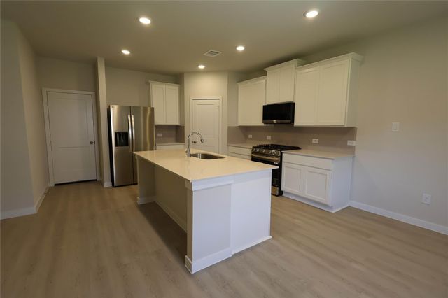 7757 Bergamot Cir, Magnolia, TX 77354
