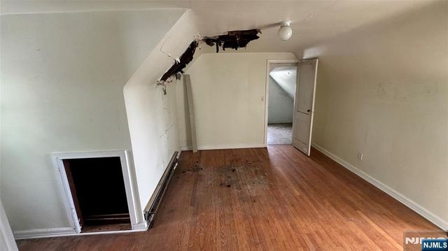 69 Lincoln Avenue, Elmwood Park, NJ 07407