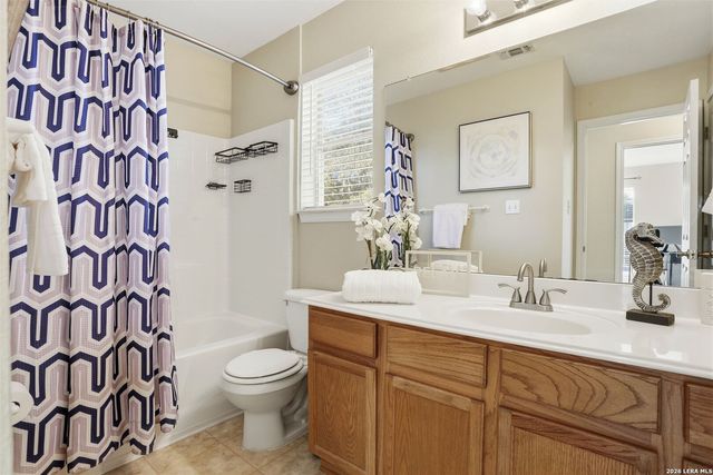 2325 Lakeshore Dr, Canyon Lake, TX 78133