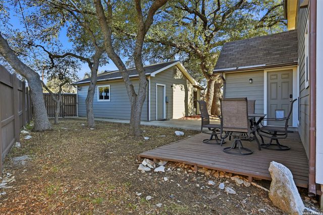 2325 Lakeshore Dr, Canyon Lake, TX 78133