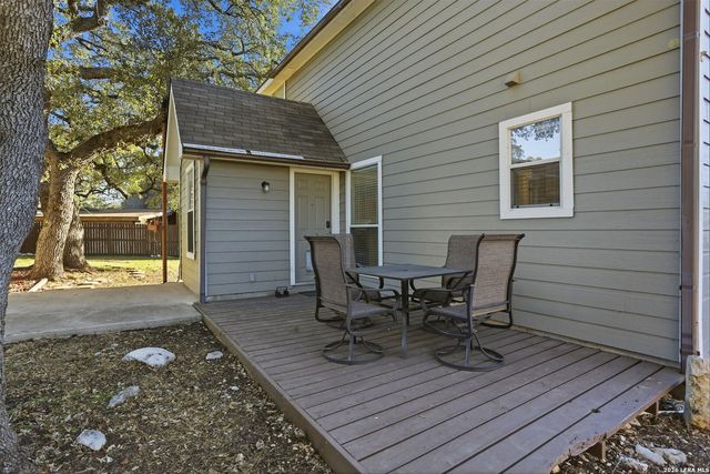 2325 Lakeshore Dr, Canyon Lake, TX 78133