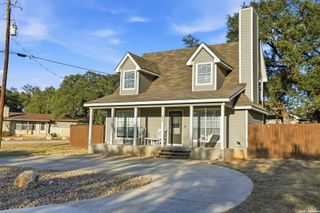 2325 Lakeshore Dr, Canyon Lake, TX 78133