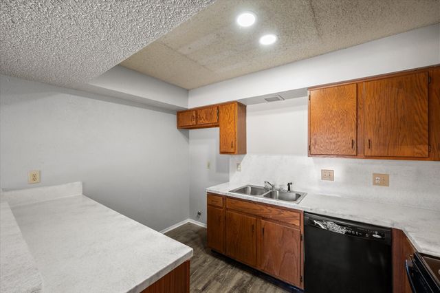 406 E Denton Drive 35, Euless, TX 76039