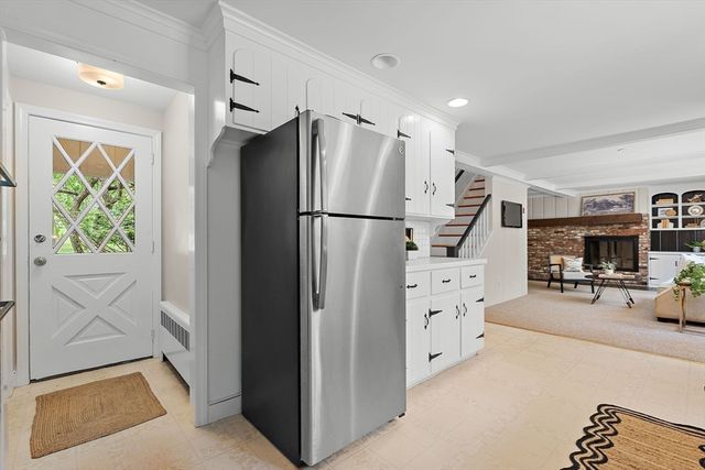 28 Old Village Road, Acton, MA 01720