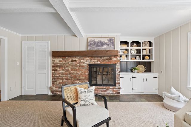 28 Old Village Road, Acton, MA 01720