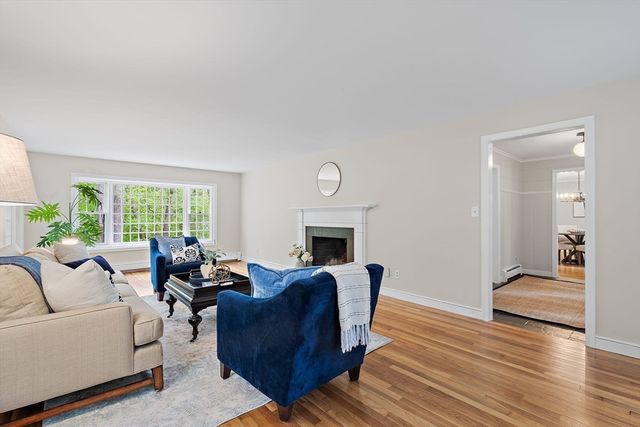 28 Old Village Road, Acton, MA 01720