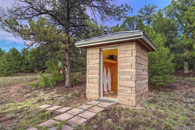 99 Bradburn Road, Cotopaxi, CO 81223