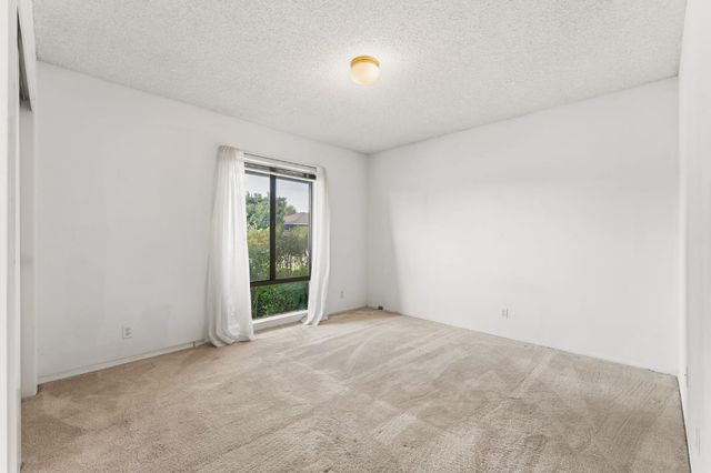 1519 Mckinley Ave, Woodland, CA 95695