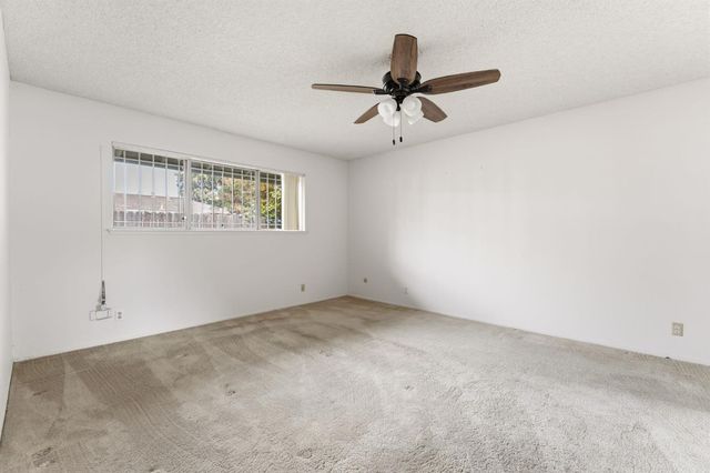 1519 Mckinley Ave, Woodland, CA 95695