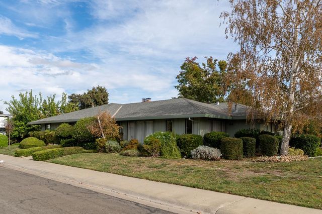 1519 Mckinley Ave, Woodland, CA 95695