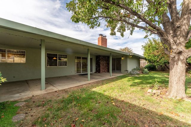 1519 Mckinley Ave, Woodland, CA 95695