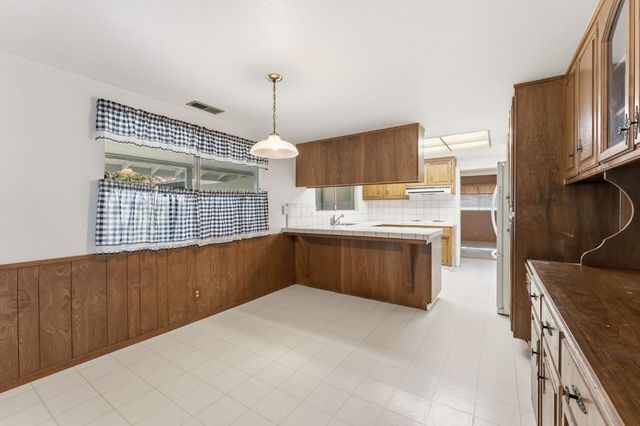 1519 Mckinley Ave, Woodland, CA 95695