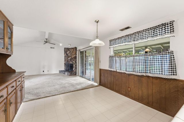 1519 Mckinley Ave, Woodland, CA 95695