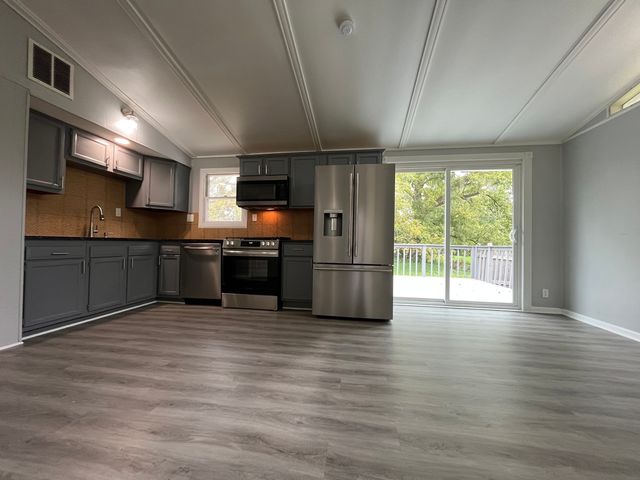 150 Wilson Place, Oswego, IL 60543