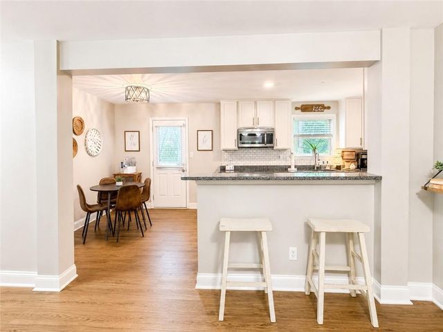 5806 Stonehaven Drive NW, Kennesaw, GA 30152