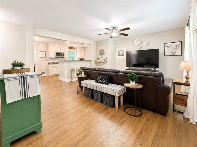 5806 Stonehaven Drive NW, Kennesaw, GA 30152
