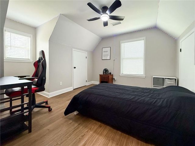 5806 Stonehaven Drive NW, Kennesaw, GA 30152