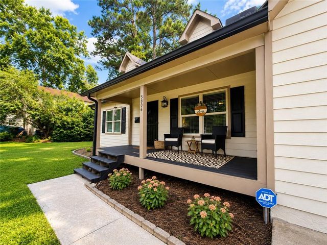 5806 Stonehaven Drive NW, Kennesaw, GA 30152