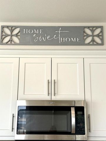 1528 Wingwood Lane, Vista, CA 92083