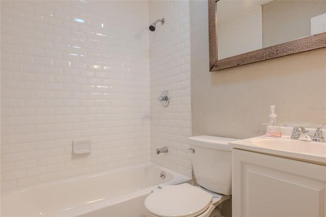 2553 18TH AVENUE N, St Petersburg, FL 33713