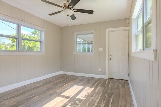 2553 18TH AVENUE N, St Petersburg, FL 33713
