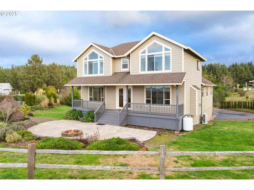 4955 BOURBON Pl W, Tillamook, OR 97141