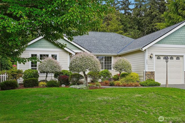 1043 Potlatch Dr, Fox Island, WA 98333