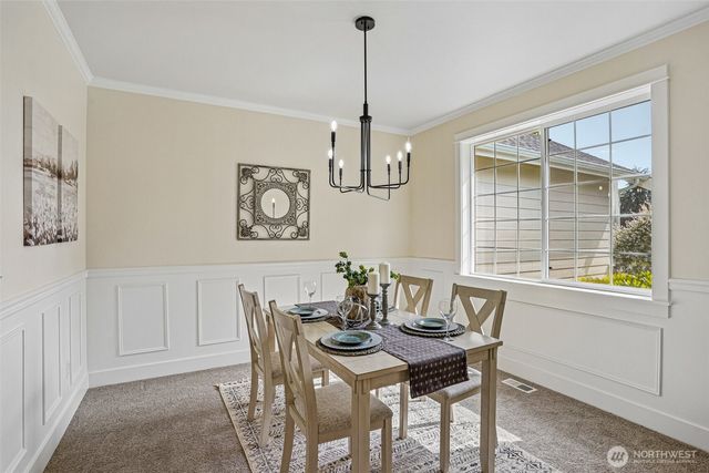 1043 Potlatch Dr, Fox Island, WA 98333