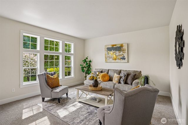 1043 Potlatch Dr, Fox Island, WA 98333