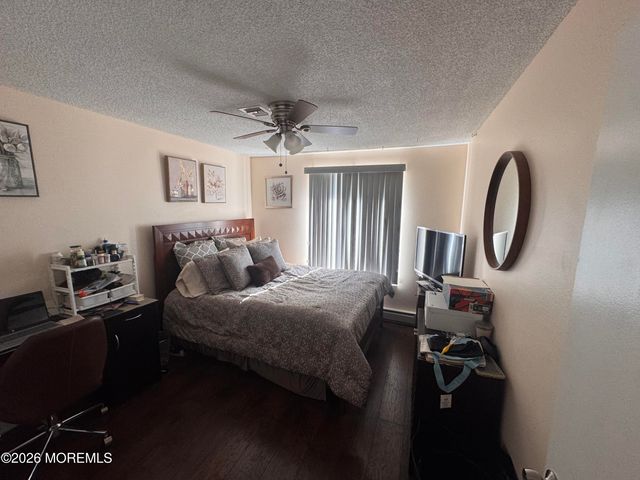 97B Salix Plaza, Monroe, NJ 08831