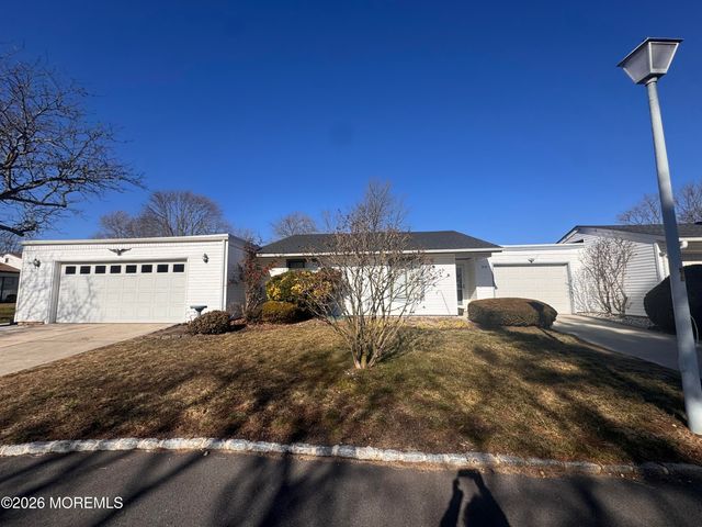 97B Salix Plaza, Monroe, NJ 08831