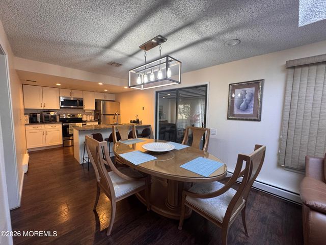 97B Salix Plaza, Monroe, NJ 08831