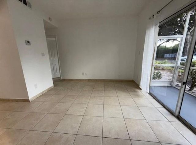 660 Cypress Club Way F, Pompano Beach, FL 33064