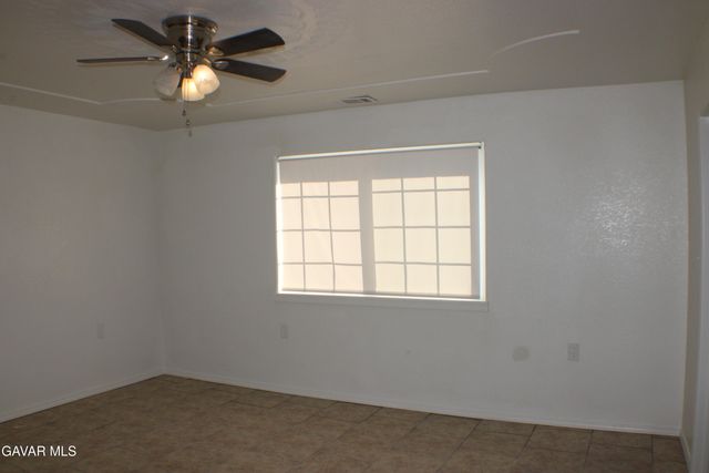 8472 Viburnum Avenue, California City, CA 93505