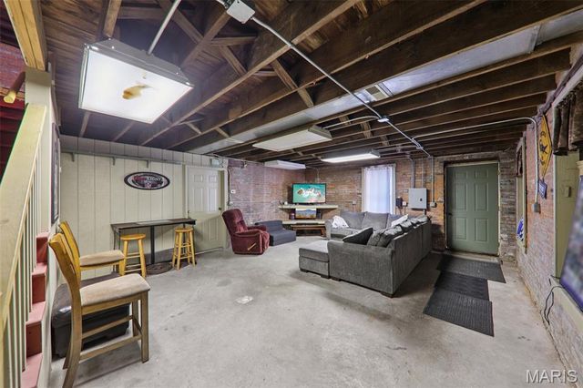 102 S Monroe Street, Freeburg, IL 62243