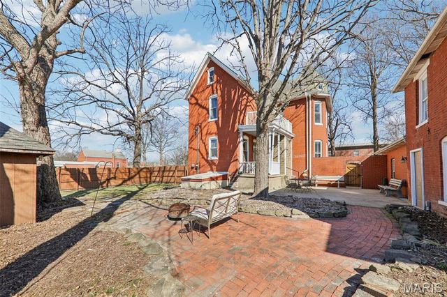 102 S Monroe Street, Freeburg, IL 62243