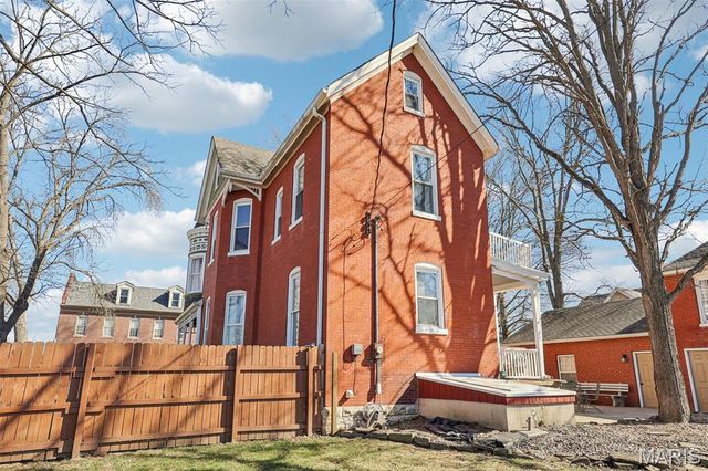 102 S Monroe Street, Freeburg, IL 62243